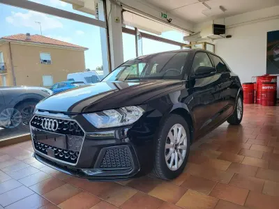 Usata Audi A1 Sportback Business 116 CV (85 kW) 2025 Nero Utilitaria
