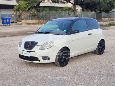 Usata Lancia Ypsilon 77 CV (56 kW) 2009 Bianco Utilitaria