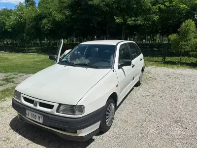 Usata Seat Ibiza 54 CV (39 kW) 1995 Bianco Utilitaria
