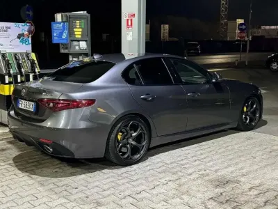 Usata Alfa Romeo Giulia 179 CV (131 kW) 2018 Berlina