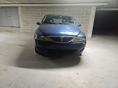 Blu Usata 2003 Lancia Ypsilon Utilitaria | 950 €