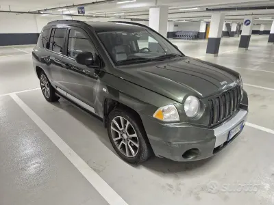 Usata Jeep Compass 140 CV (102 kW) 2007 Verde SUV
