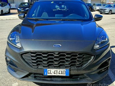 Usata Ford Kuga ST-Line 120 CV (88 kW) 2022 Grigio SUV