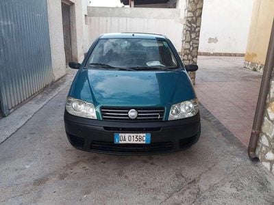 Usata Fiat Punto Dynamic 60 CV (44 kW) 2006 Verde Utilitaria