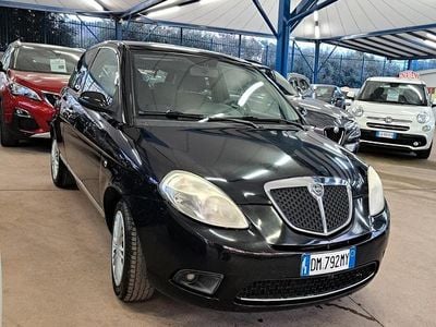 Usata Lancia Ypsilon 75 CV (55 kW) 2008 Nero Utilitaria