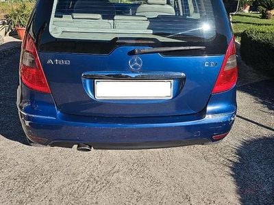 Usata Mercedes A180 Avantgarde 116 CV (85 kW) 2009 Blu Berlina
