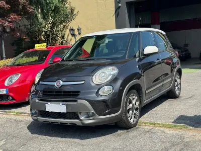 Begagnad Fiat 500L Trekking 95 HK (69 kW) 2016 Svart Minibuss