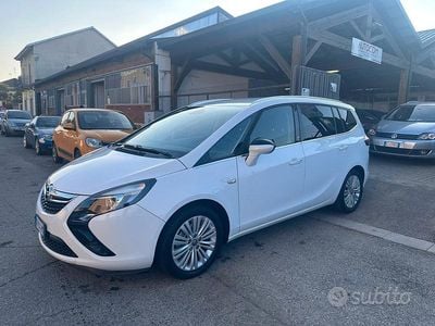 Usata Opel Zafira Tourer Cosmo 120 CV (88 kW) 2015 Bianco Monovolume