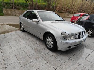 Mercedes C220