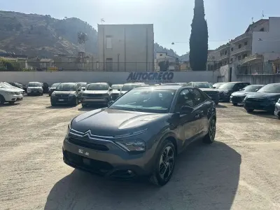 Usata Citroën C4 136 CV (100 kW) 2024 Grigio SUV