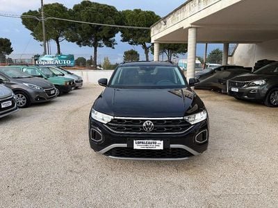 Usata VW T-Roc Life 150 CV (110 kW) 2022 Nero SUV