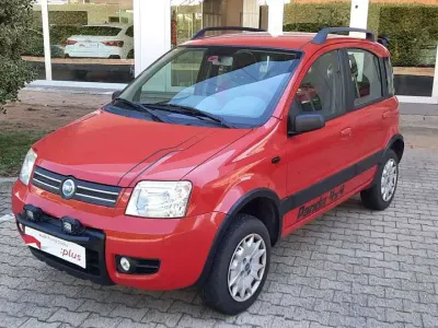 Usata Fiat Panda 4x4 Climbing 60 CV (44 kW) 2005 Rosso Utilitaria