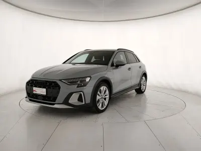 Usata Audi A3 e-tron Advanced Plus 150 CV (110 kW) 2025 Grigio Utilitaria
