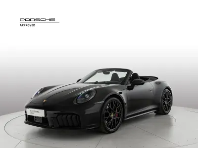 Usata Porsche 911 2025 Nero jet metallizzato/capote nera Cabrio