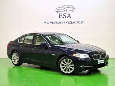 Usata BMW 530 258 CV (189 kW) 2012 Blu/azzurro Berlina
