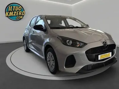 Nuova Mazda 2 Center-Line 116 CV (85 kW) 2025 Stormy silver Utilitaria