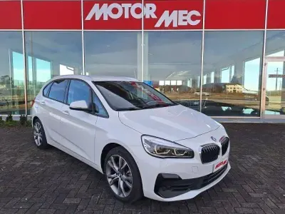 Usata BMW 225 Active Tourer iPerformance 136 CV (100 kW) 2021 Bianco Monovolume