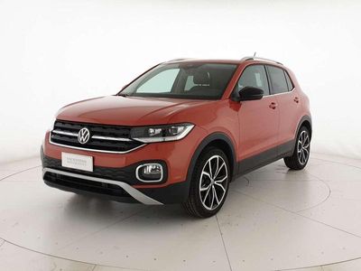Usata VW T-Cross Advance 110 CV (80 kW) 2021 Energetic orange metallizzato SUV