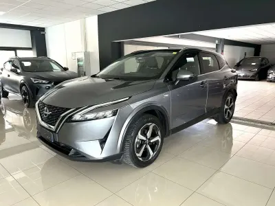 Usata Nissan Qashqai N-Connecta 140 CV (102 kW) 2022 Grigio SUV