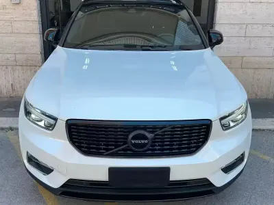 Usata Volvo XC40 R-Design 150 CV (110 kW) 2019 Bianco SUV