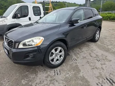Occasion Volvo XC60 Summum 175 PK (128 kW) 2010 Zwart SUV