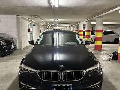Usata BMW 520 Luxury Line 190 CV (139 kW) 2018 Blu/azzurro Station wagon