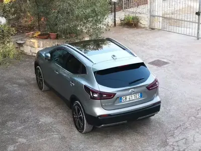 Usata Nissan Qashqai 116 CV (85 kW) 2020 Grigio SUV