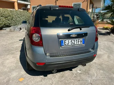 Usata Chevrolet Captiva 163 CV (119 kW) 2011 Grigio SUV