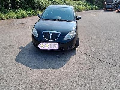 Usata Lancia Ypsilon 60 CV (44 kW) 2008 Nero Utilitaria