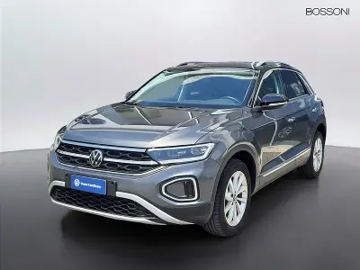 Usata VW T-Roc Style 110 CV (80 kW) 2023 Grigio SUV