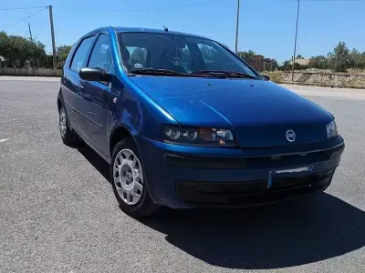 Usata Fiat Punto 60 CV (44 kW) 2002 Blu Utilitaria