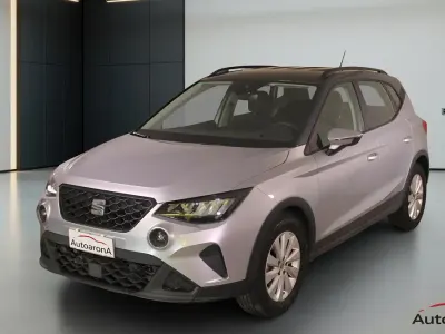 Usata Seat Arona Style 110 CV (80 kW) 2023 Argento metallizzato SUV