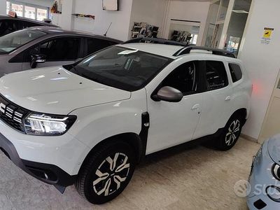 Usata Dacia Duster Journey 100 CV (73 kW) 2023 Bianco SUV