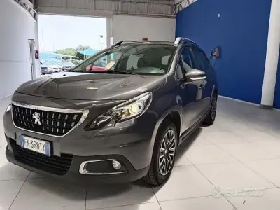 Usata Peugeot 2008 Active 99 CV (72 kW) 2018 SUV