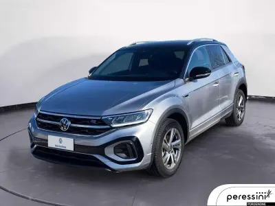 Usata VW T-Roc R-line 150 CV (110 kW) 2023 Argento / nero SUV