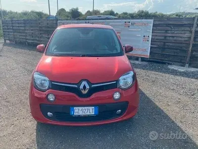Usata Renault Twingo Intens 69 CV (50 kW) 2018 Rosso Utilitaria