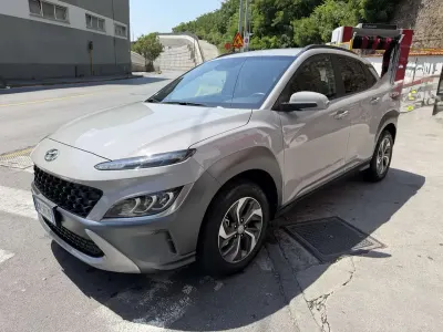 Usata Hyundai Kona 105 CV (77 kW) 2023 Grigio SUV