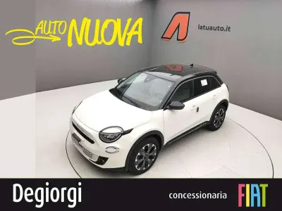 Nuova Fiat 600 La Prima 110 CV (80 kW) 2026 Bianco SUV