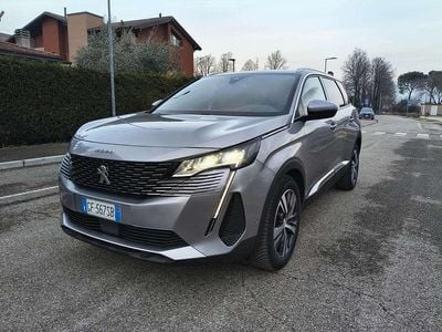 Usata Peugeot 5008 Allure 131 CV (96 kW) 2021 Argento SUV