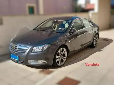 Usata Opel Insignia Cosmo 160 CV (117 kW) 2009 Grigio Berlina