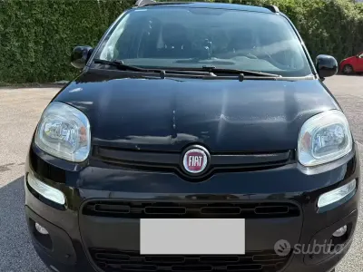 Usata Fiat Panda Lounge 69 CV (50 kW) 2018 Nero Utilitaria