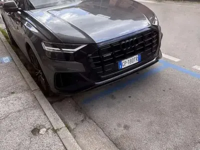 Usata Audi Q8 Sport 231 CV (169 kW) 2023 SUV