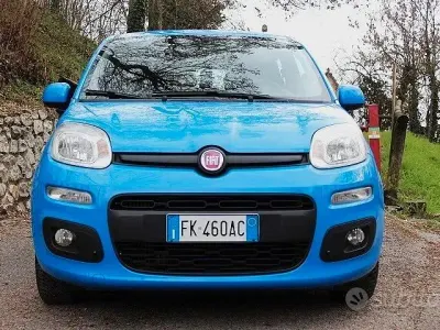 Usata Fiat Panda Lounge 95 CV (69 kW) 2017 Blu Utilitaria