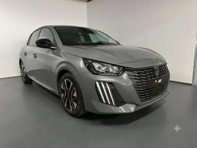 Usata Peugeot 208 Allure 101 CV (74 kW) 2024 Grigio selinium Utilitaria