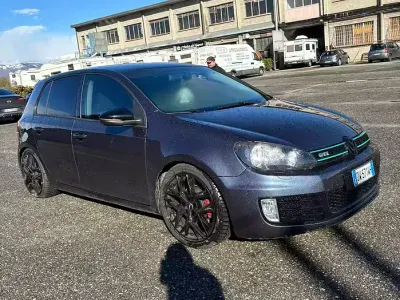 Usata VW Golf VI 102 CV (75 kW) 2009 Berlina