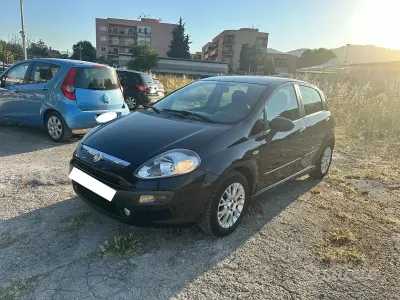 Usata Fiat Punto Evo S 75 CV (55 kW) 2011 Blu Utilitaria