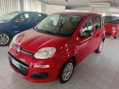 Usata Fiat Panda S 75 CV (55 kW) 2015 Rosso Utilitaria