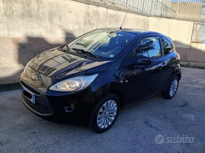 Usata Ford Ka 75 CV (55 kW) 2011 Nero Utilitaria