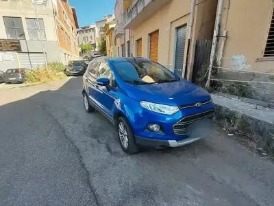 Usata Ford Ecosport 125 CV (91 kW) 2015 Blu SUV