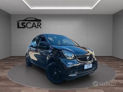 Usata Smart ForFour Passion 71 CV (52 kW) 2018 Nero Utilitaria